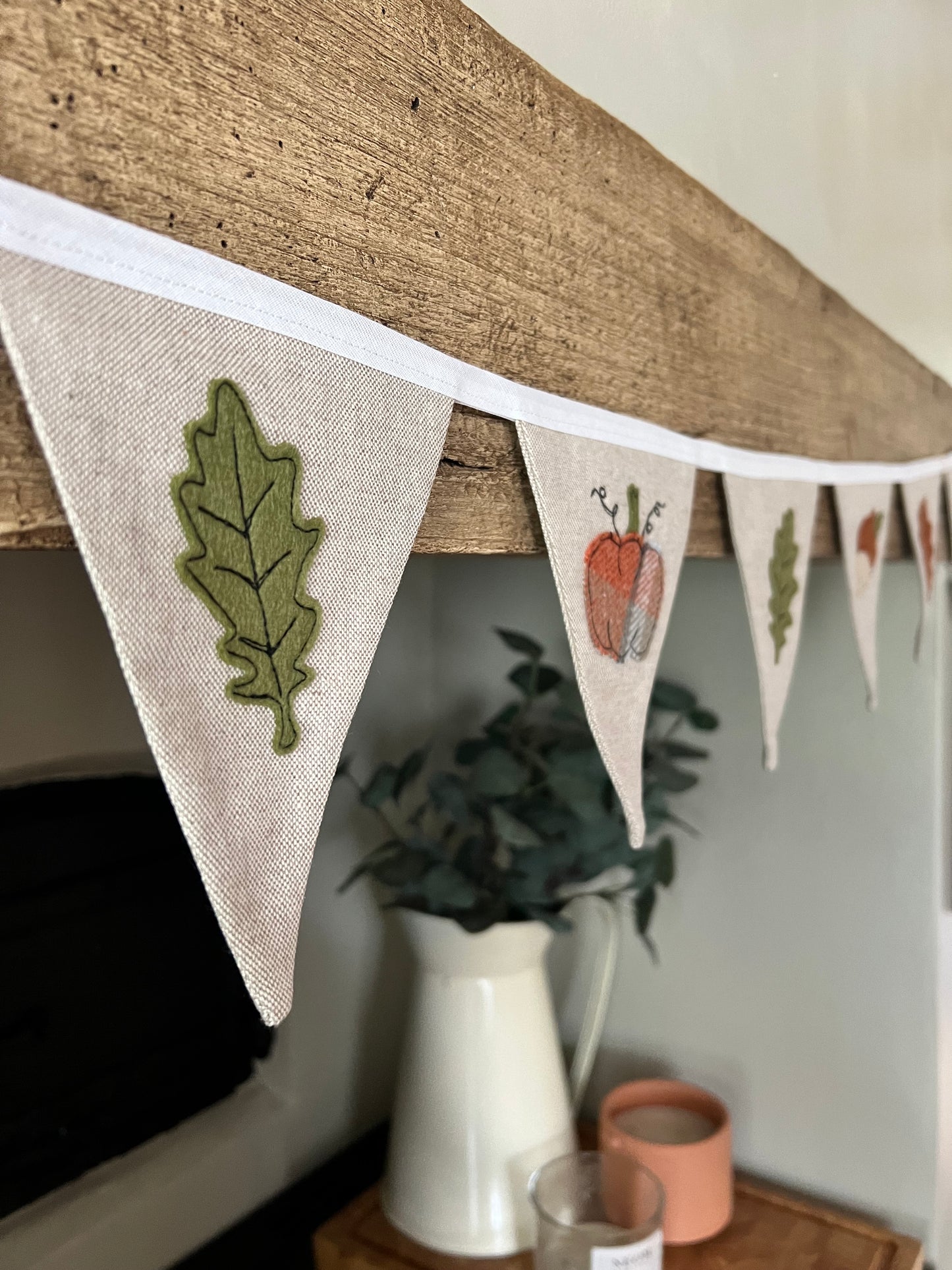 Autumn Acorn Bunting